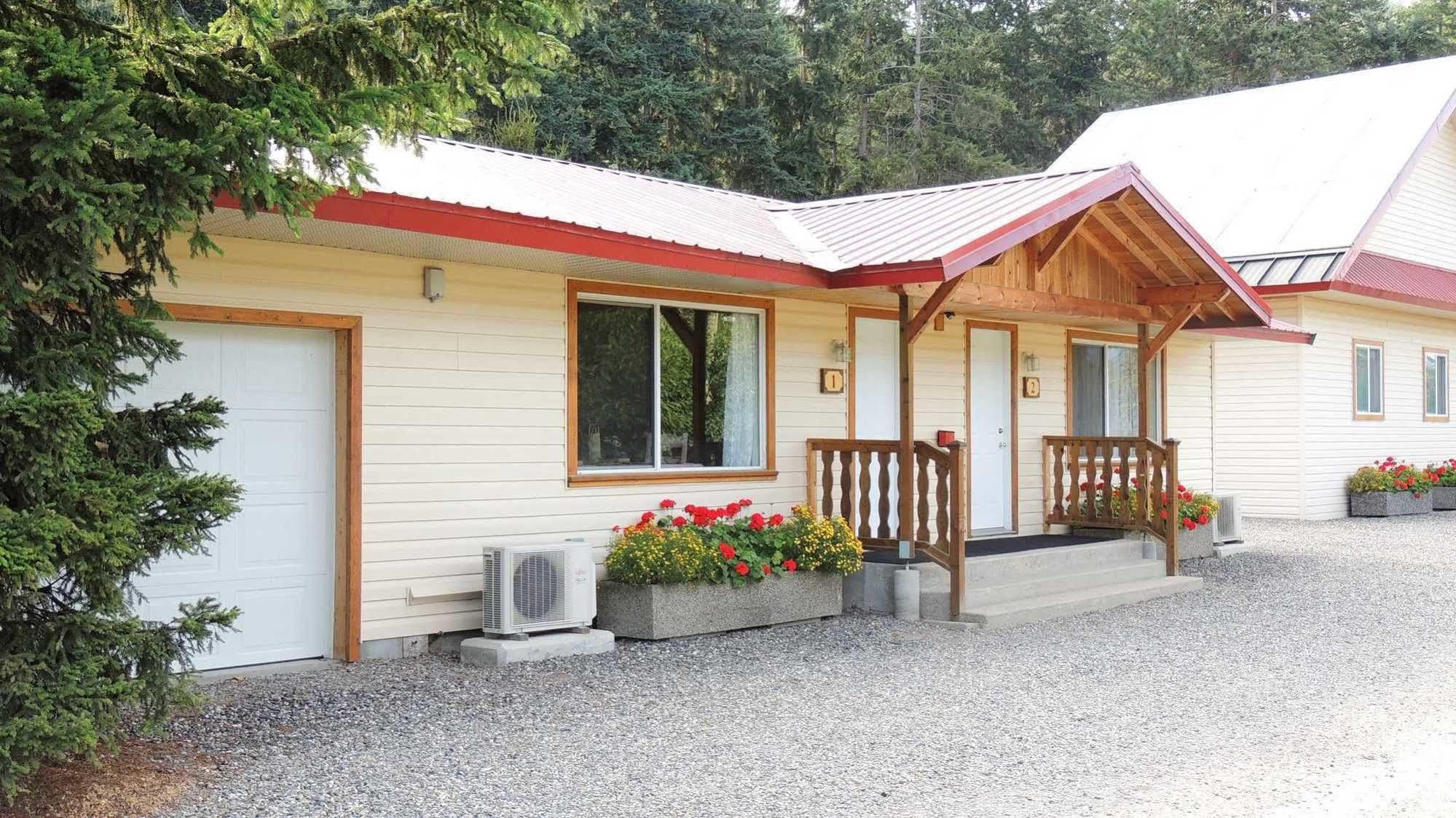 Viewpoint Rv & Cottages Salmon Arm Exterior photo